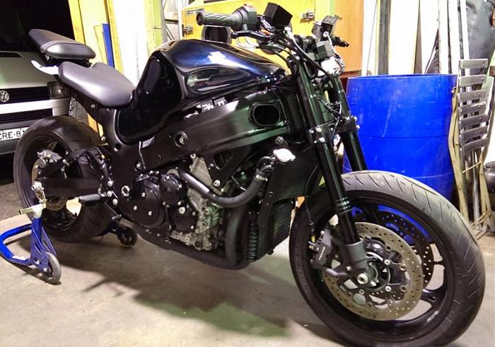 Click image for larger version.&nbsp;

Name:	Anodised forks.jpg&nbsp;
Views:	66&nbsp;
Size:	79.2 KB&nbsp;
ID:	5680