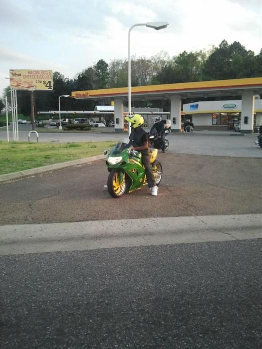Click image for larger version. 

Name:	JDbike.jpg 
Views:	40 
Size:	91.9 KB 
ID:	5842
