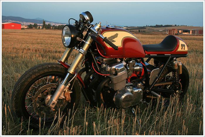 Click image for larger version. 

Name:	cb750cafe2.jpg 
Views:	19 
Size:	72.5 KB 
ID:	3425