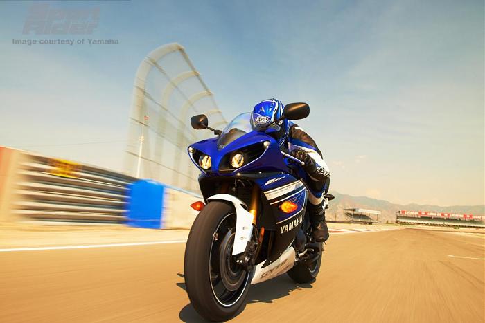 Click image for larger version. 

Name:	146_1209+2013-yamaha-yzf-r1-wallpaper-03+.jpg 
Views:	25 
Size:	85.1 KB 
ID:	4463